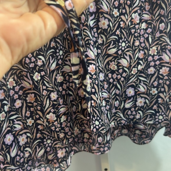 I Crew Ruffle Chiffon Top - Picture 8 of 11